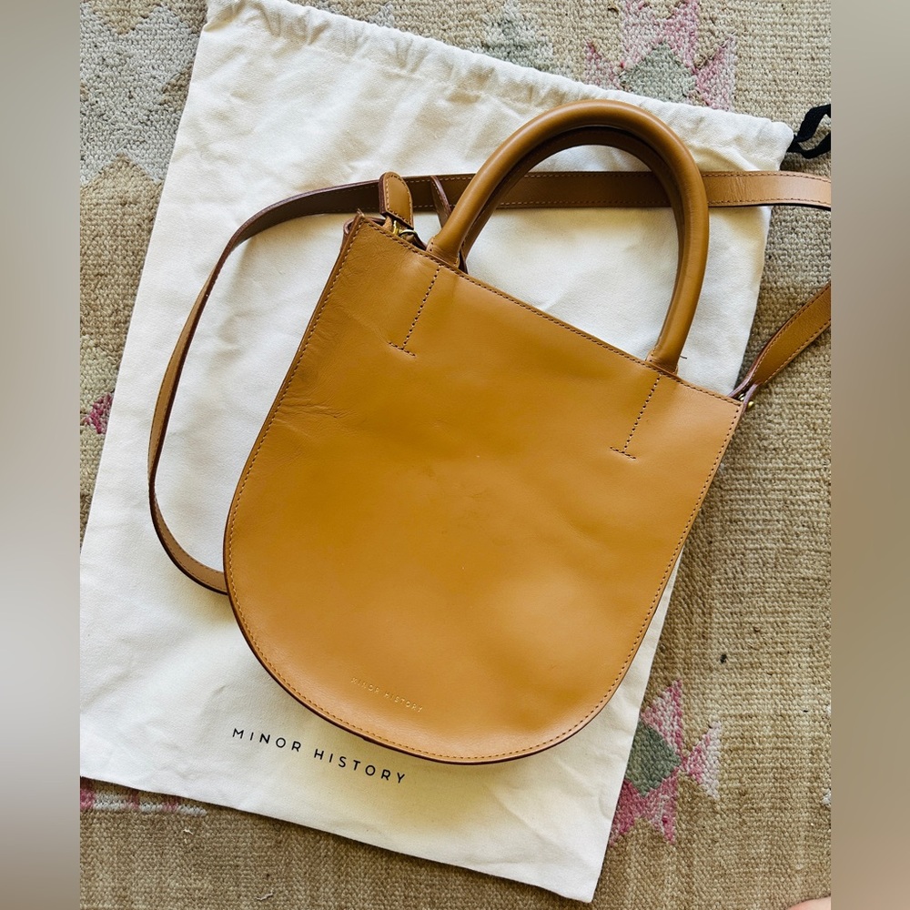 Minor History The Arc II Crossbody Leather Bag - Picture 4 of 7